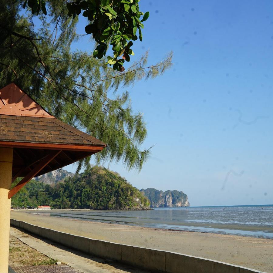zzeehouse Hotel Ao Nang Buitenkant foto