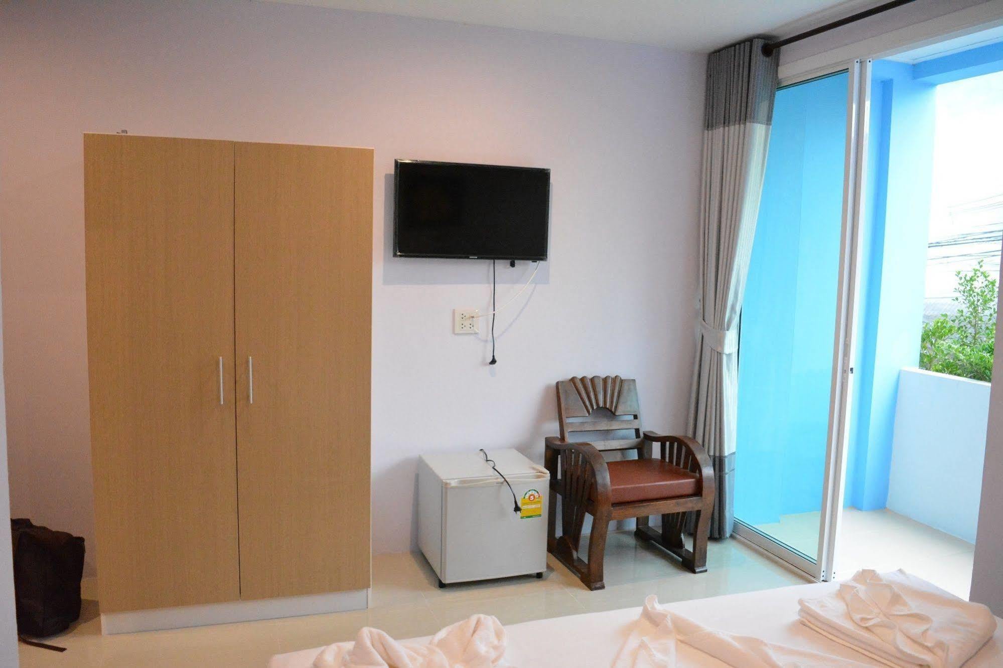 zzeehouse Hotel Ao Nang Buitenkant foto